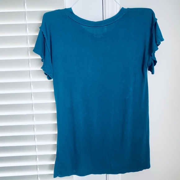 Women's Twist Top with Short Flutter Sleeves Time and Tru - Picture 4 of 8